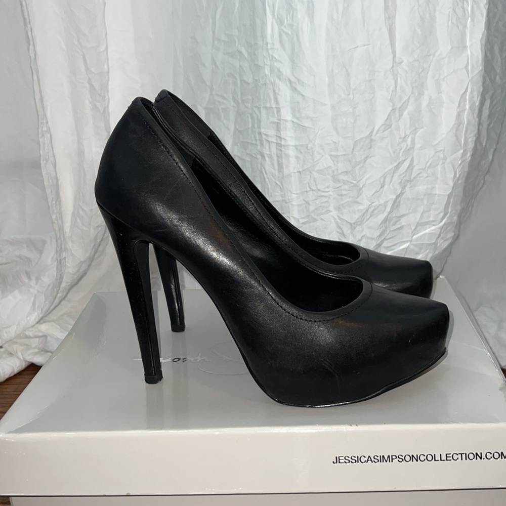 Jessica Simpson Platform Heels (EUC)